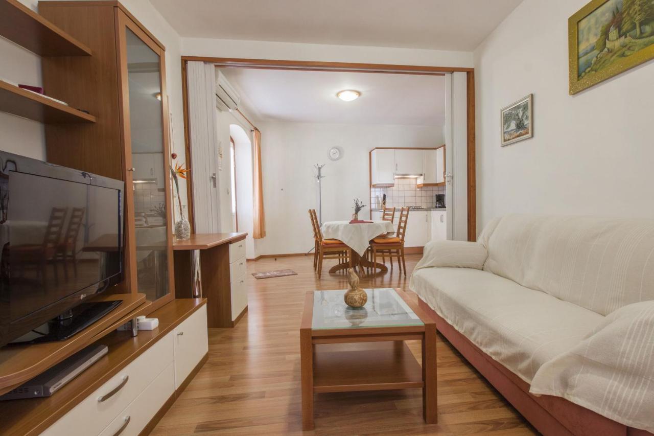 Apartments Konta City Center Vodice Esterno foto