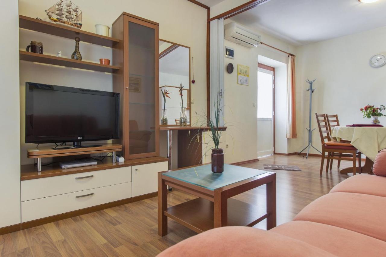 Apartments Konta City Center Vodice Esterno foto