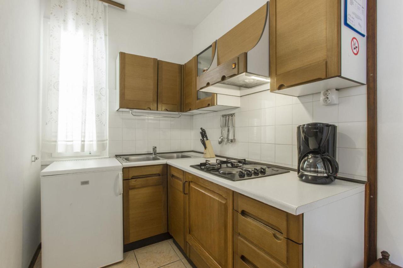 Apartments Konta City Center Vodice Esterno foto