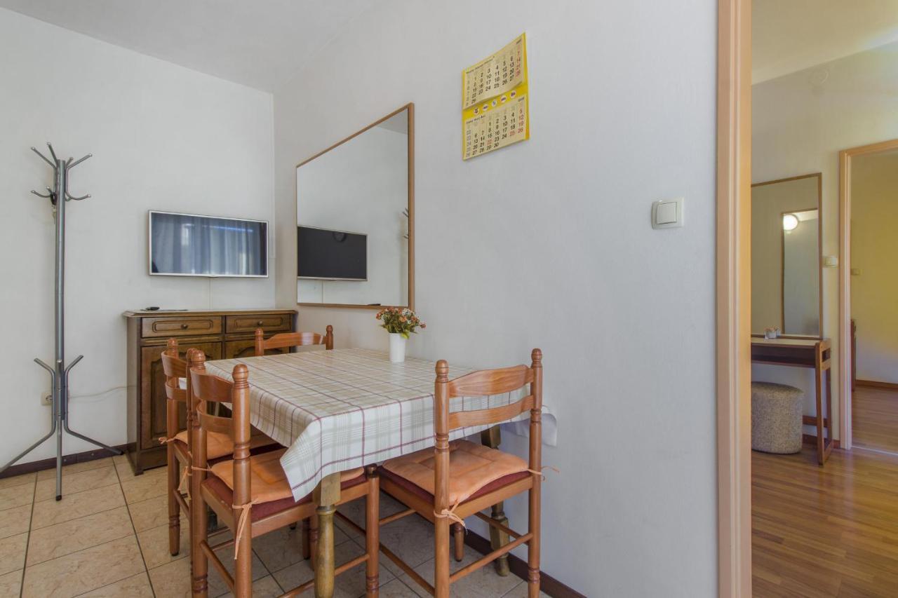 Apartments Konta City Center Vodice Esterno foto