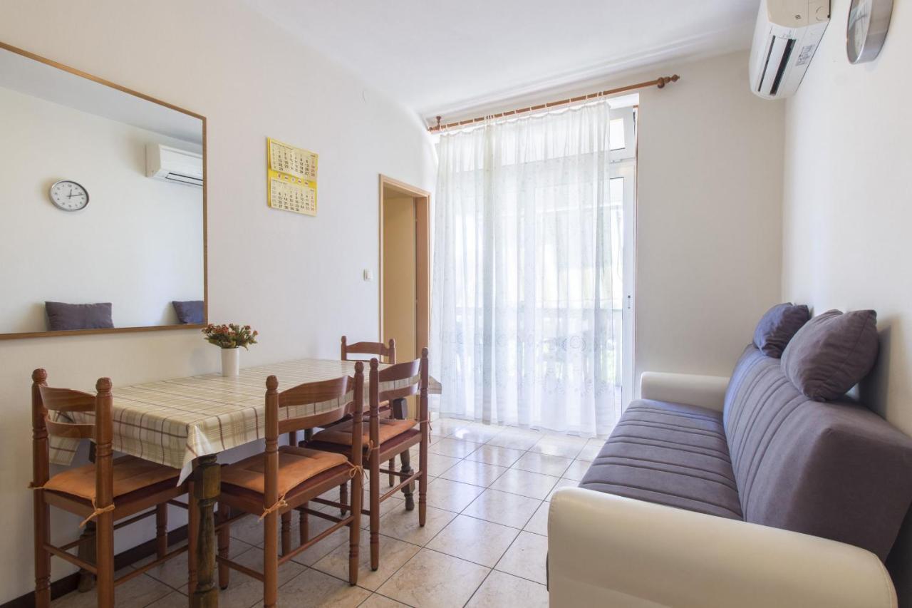 Apartments Konta City Center Vodice Esterno foto