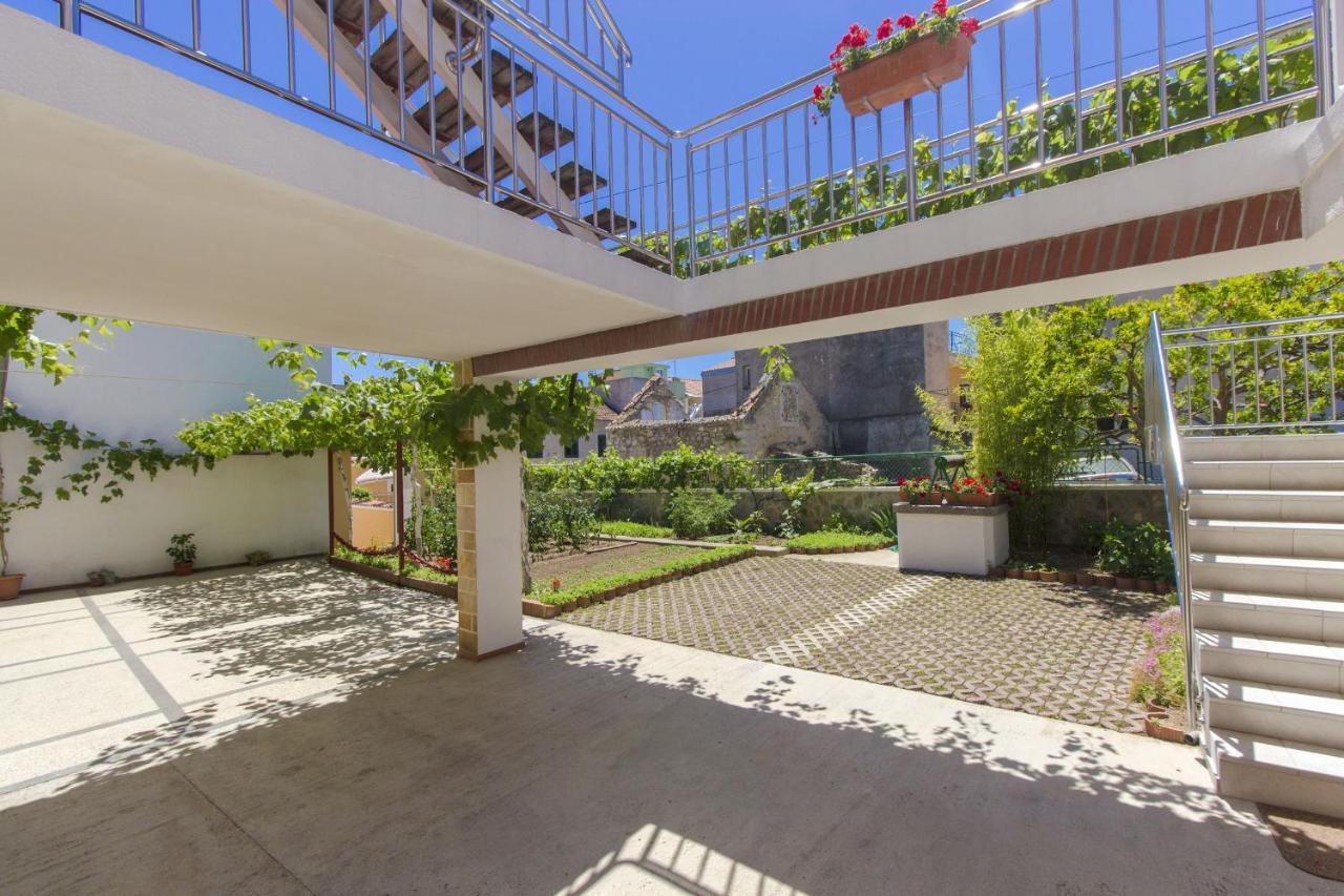 Apartments Konta City Center Vodice Esterno foto