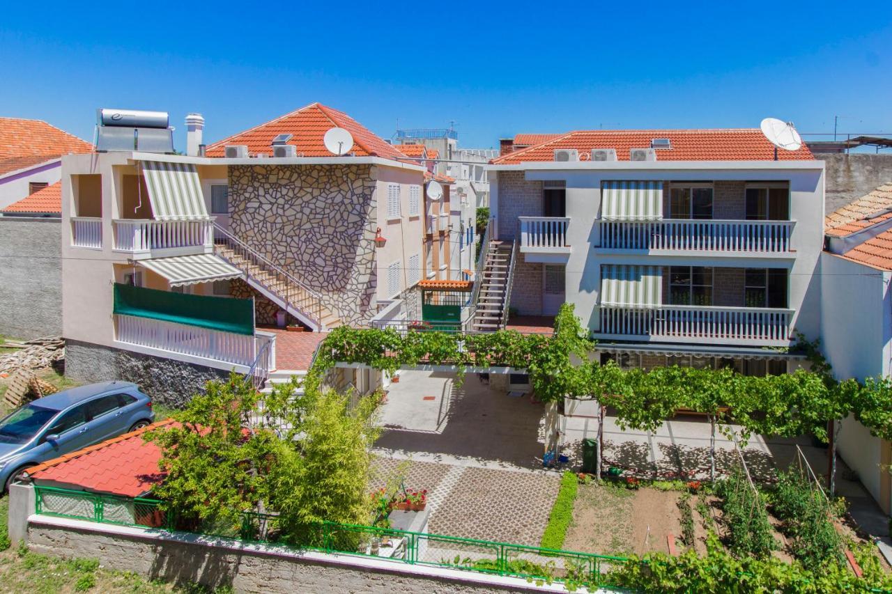 Apartments Konta City Center Vodice Esterno foto