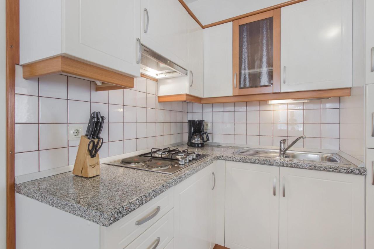 Apartments Konta City Center Vodice Esterno foto